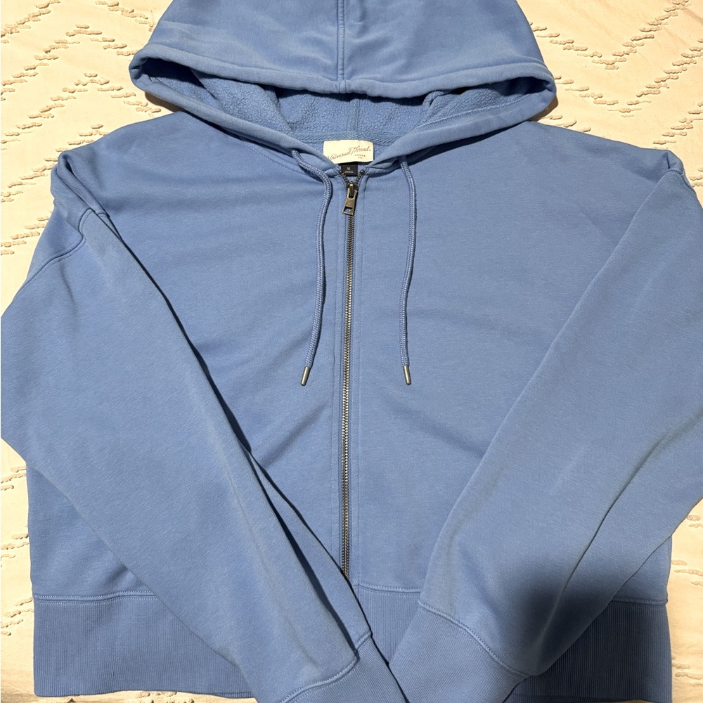 Cropped zip up